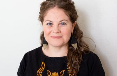 Sara Lewis Headshot 2021 1 400x260